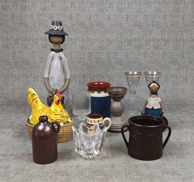 Diverse keramik & glas. Bl.a Höganäs, Nittsjö, Orrefors, Iittala m.m.