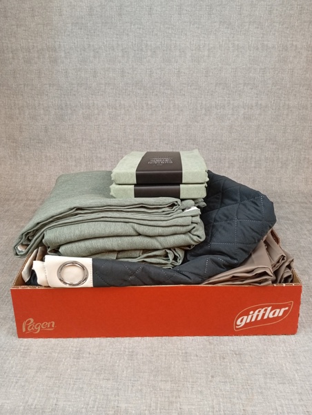 Diverse gardiner/textil.
