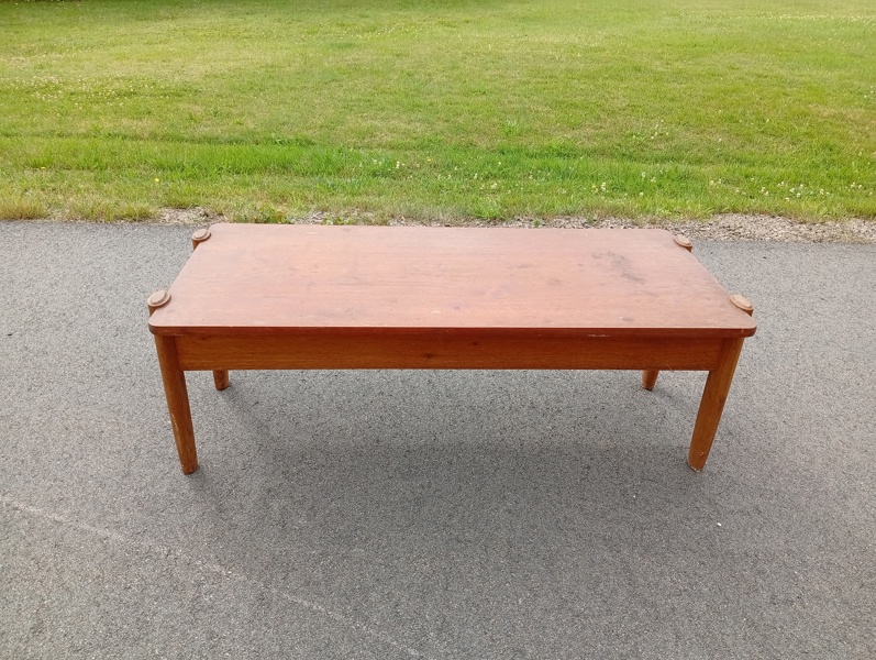 WILLIAM WATTING. Soffbord, Teak, 1900-talets andra hälft.