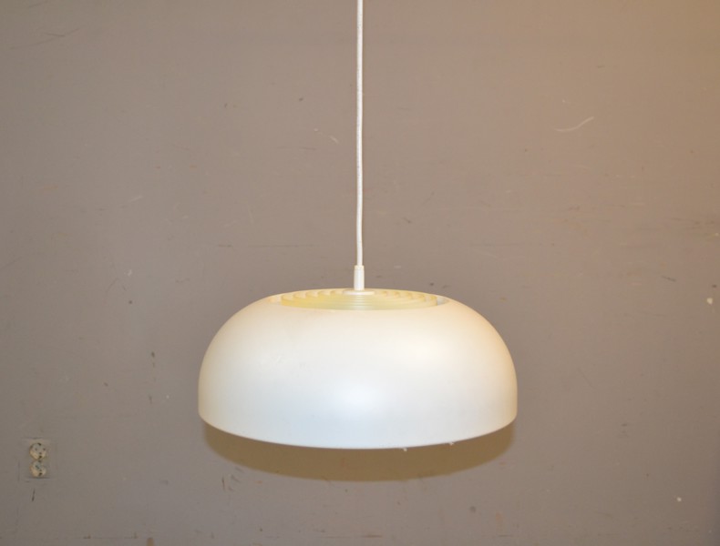 Taklampa. "Nymåne", IKEA.