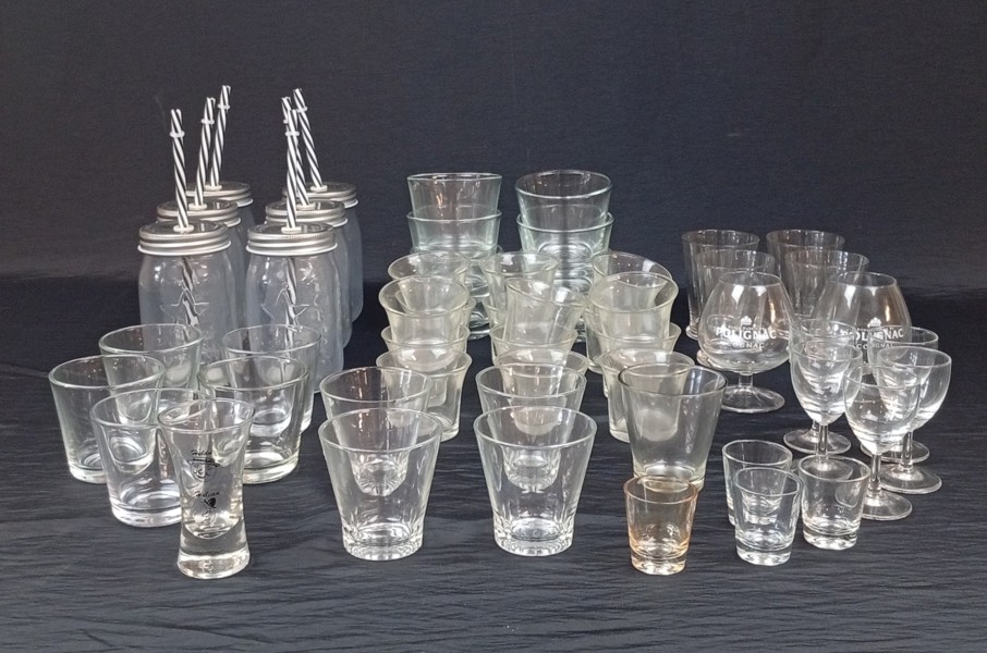 Diverse glas. Bl.a ljuslyktor m.m.