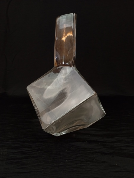 ROLF SINNEMARK, Karaff, "Cubic", Kosta Boda, Osignerad.
