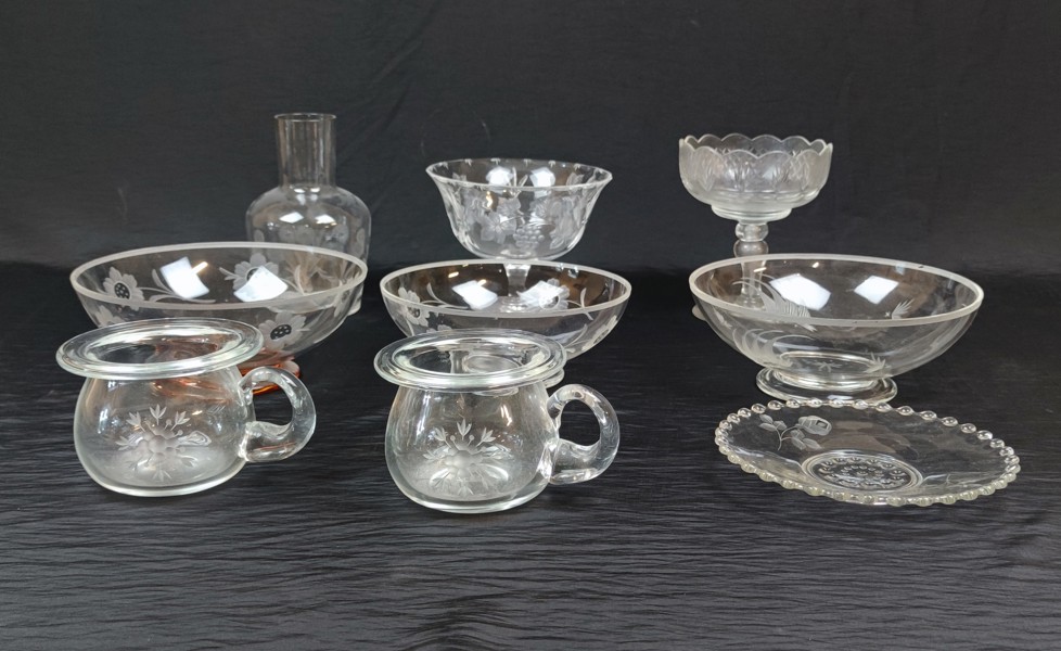 Diverse slipat glas.