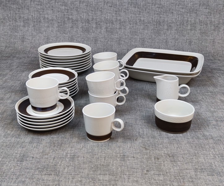 OLLE ALBERIUS. "Forma" , servisdelar.