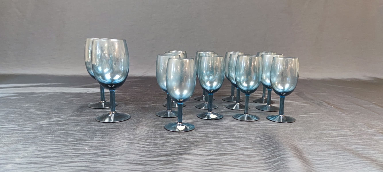 Glas. Orrefors, 15 delar, 13+2.