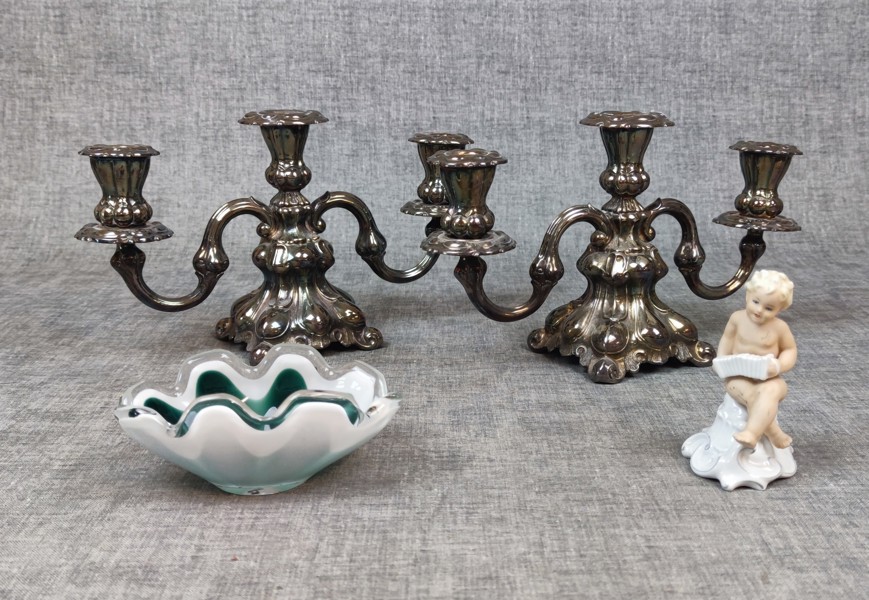 2 Ljusstakar Rokokostil nysilver, skål Coquille Flygsfors & figurin Schaubach.