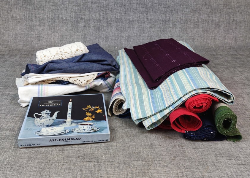 Diverse textil. Mestadels löpare.