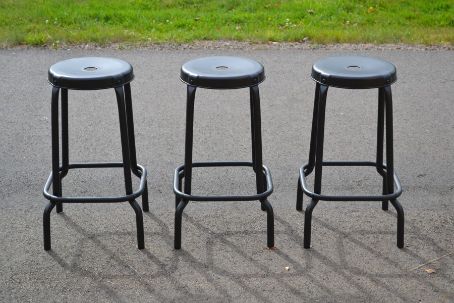 3 Pallar. Plåt, "Råskog", IKEA.