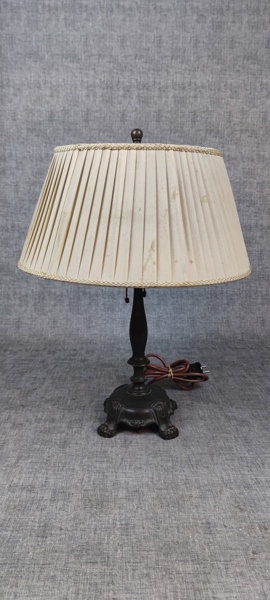 Bordslampa. Jugend, Malm.