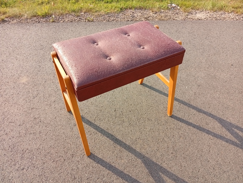 Piano pall.