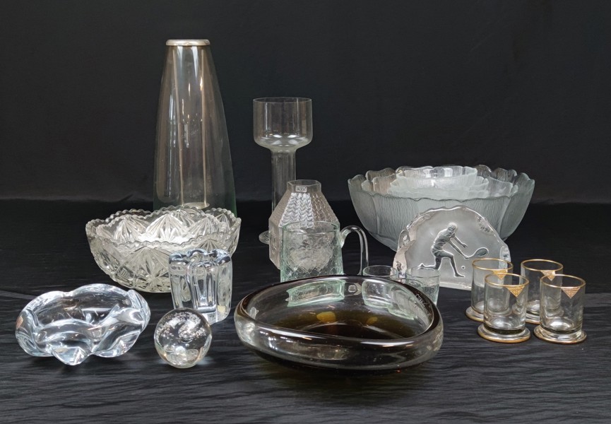 Diverse glas. Bl.a Orrefors, Arcoroc, Boda, Gullaskruf, Skansen m.m.