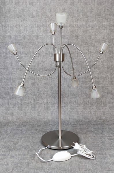 Bordslampa. "Kryssbo", IKEA, Vitmetall.