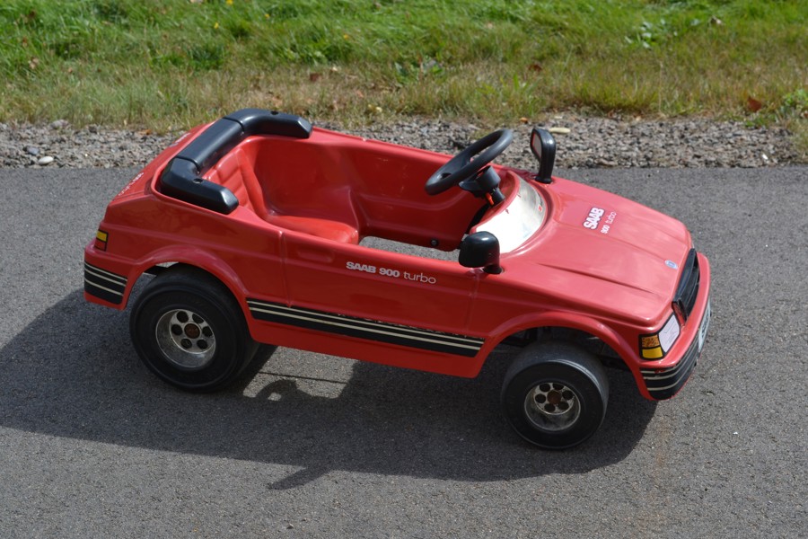 Trampbil. SAAB 900 Turbo, Plast & metall.