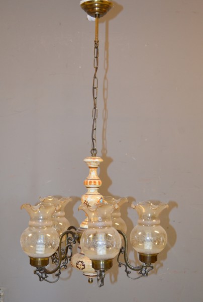 Taklampa. Glas, porslin & mässing. Italien.