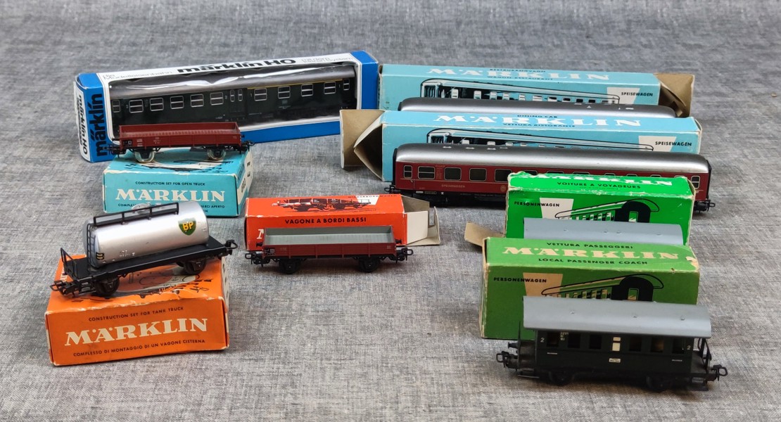 Diverse vagnar, Märklin.