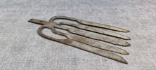 Äldre Ålljuster. 1800-talet. Metall.