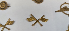 Knappar & märken. Järnvägsrelaterat.