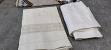 Diverse textil. Mestadels dukar.