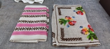 Diverse textil. Mestadels dukar.