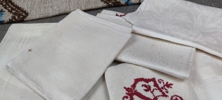 Diverse textil. Mestadels dukar.