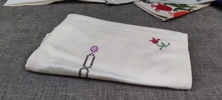 Diverse textil. Mestadels lakan.