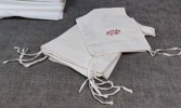 Diverse textil. Mestadels lakan.