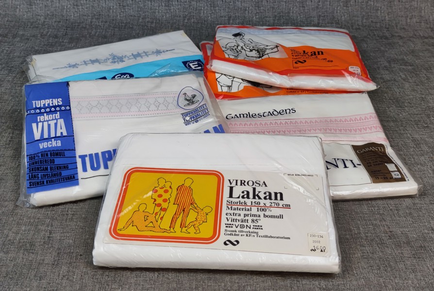 Diverse förpackade lakan.