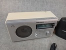Diverse elektronik. Bl.a Radios, DVD-Spelare, Strykjärn.