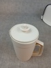 Diverse plast. Bl.a Stor tårtbox Tupperware.