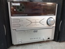 Diverse elektronik. Bl.a Stereo, Radio, DVD-spelare.