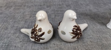 Porslin & glas. Bl.a Vas Bertil Vallien, konstglas Mats Jonasson m.m.