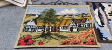 Diverse textil & handarbeten.