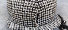 2 Bilhjälmar. Textil/skinn m.m. , Tretorn, Helsingborg, 1968.