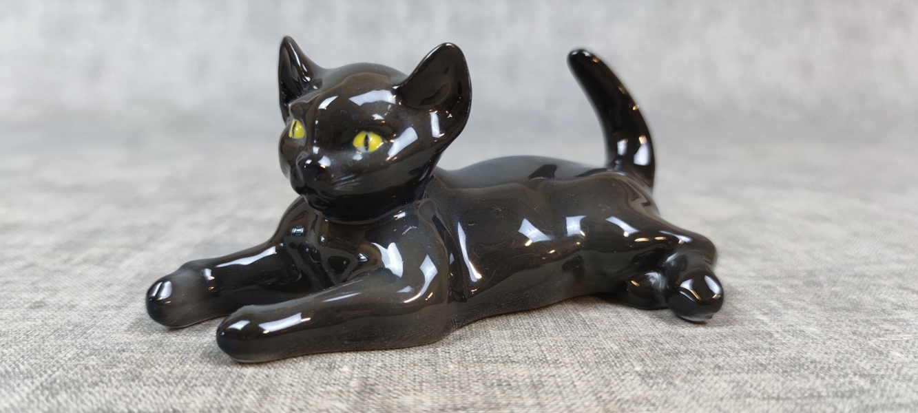 Figurin. Katt, Rosenthal, signerad F.Heidenreich.