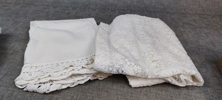 Diverse textil. Mestadels dukar.