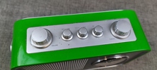 Diverse elektronik. Bl.a Radios, Sony Walkman m.m.