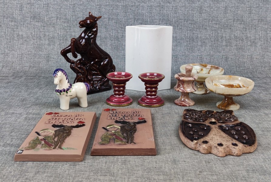 Diverse porslin, keramik & marmor.
