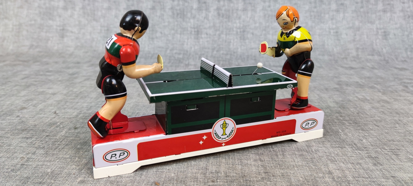 Plåtleksak. Playing Ping-Pong, Tin Toy, Kina, originalkartong.