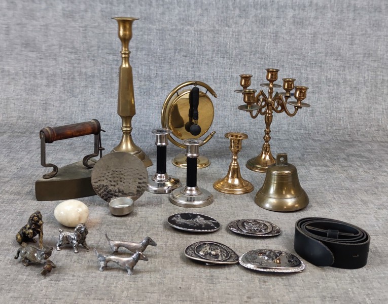 Diverse. Bl.a Mässing, Malm m.m.