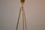 Taklampa. Porslin, glas & metall, 1900-talet.