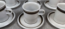 8 Koppar & 11 fat. Kaffeservis Arabia.