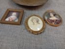 Diverse. Bl.a Blåsbälj, brevvåg m.m.