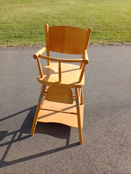 Barnstol, fällbar, trä, 1900-talet