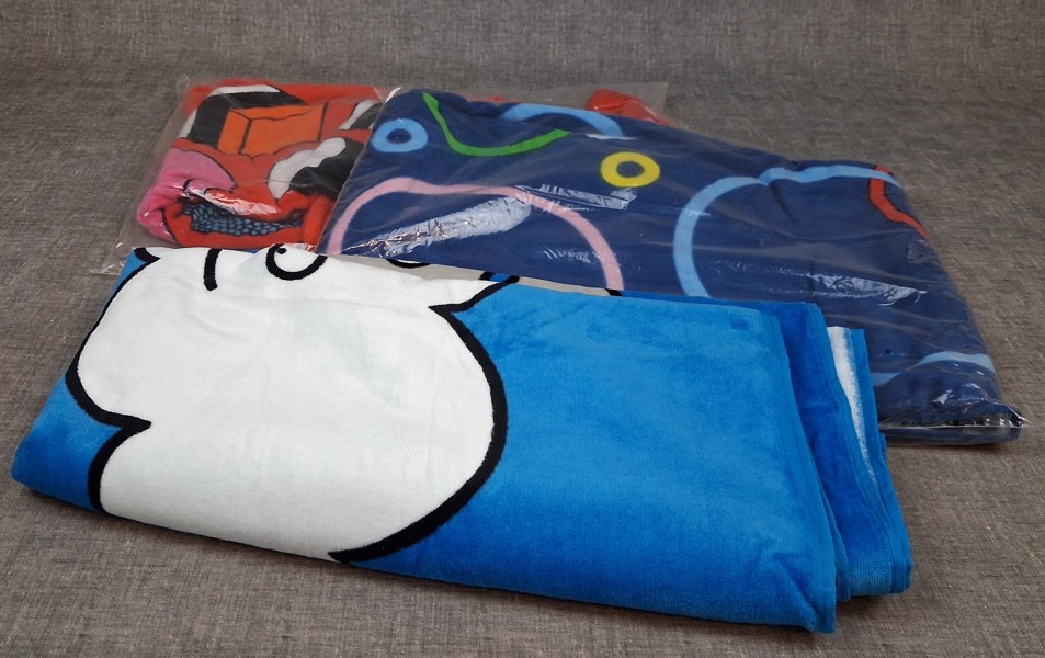 3 Oanvända badlakan. Klippan yllefabrik.