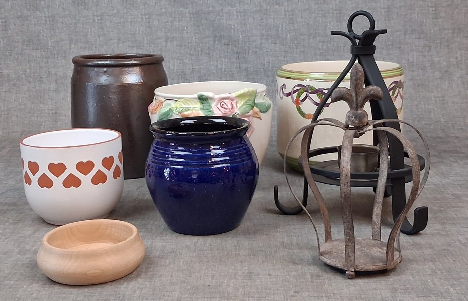 Diverse krukor/ytterfoder m.m.