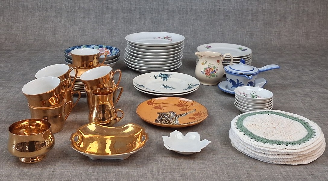 Diverse porslin m.m.