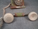 Telefon, Onyx & Reservoarpenna på marmorplatta.