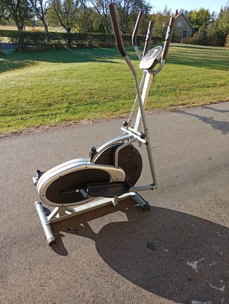 Crosstrainer.