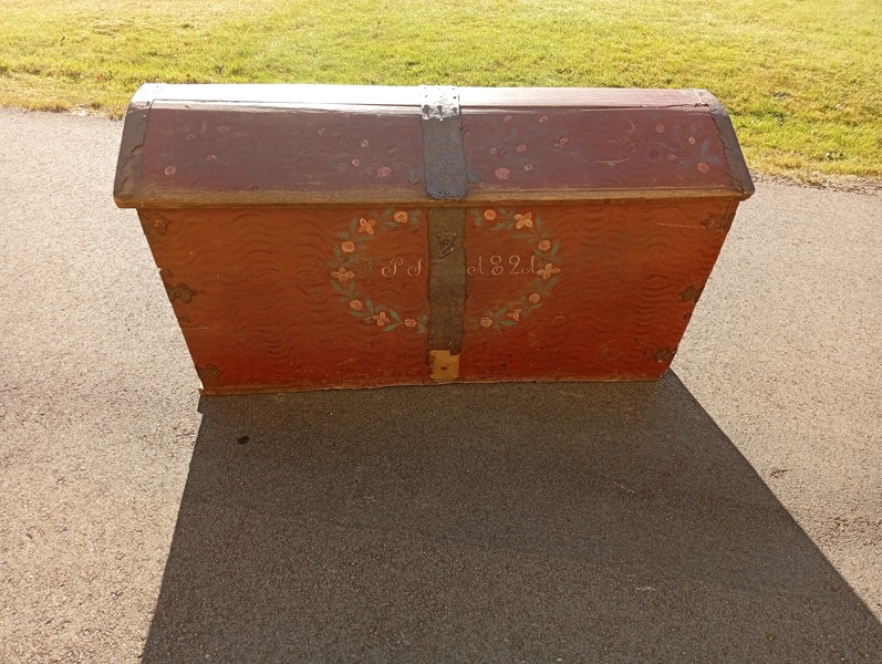 Äldre kista, 1821.