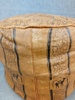 Sittpuff / Fotpall. Skinn. Orientalisk motiv.